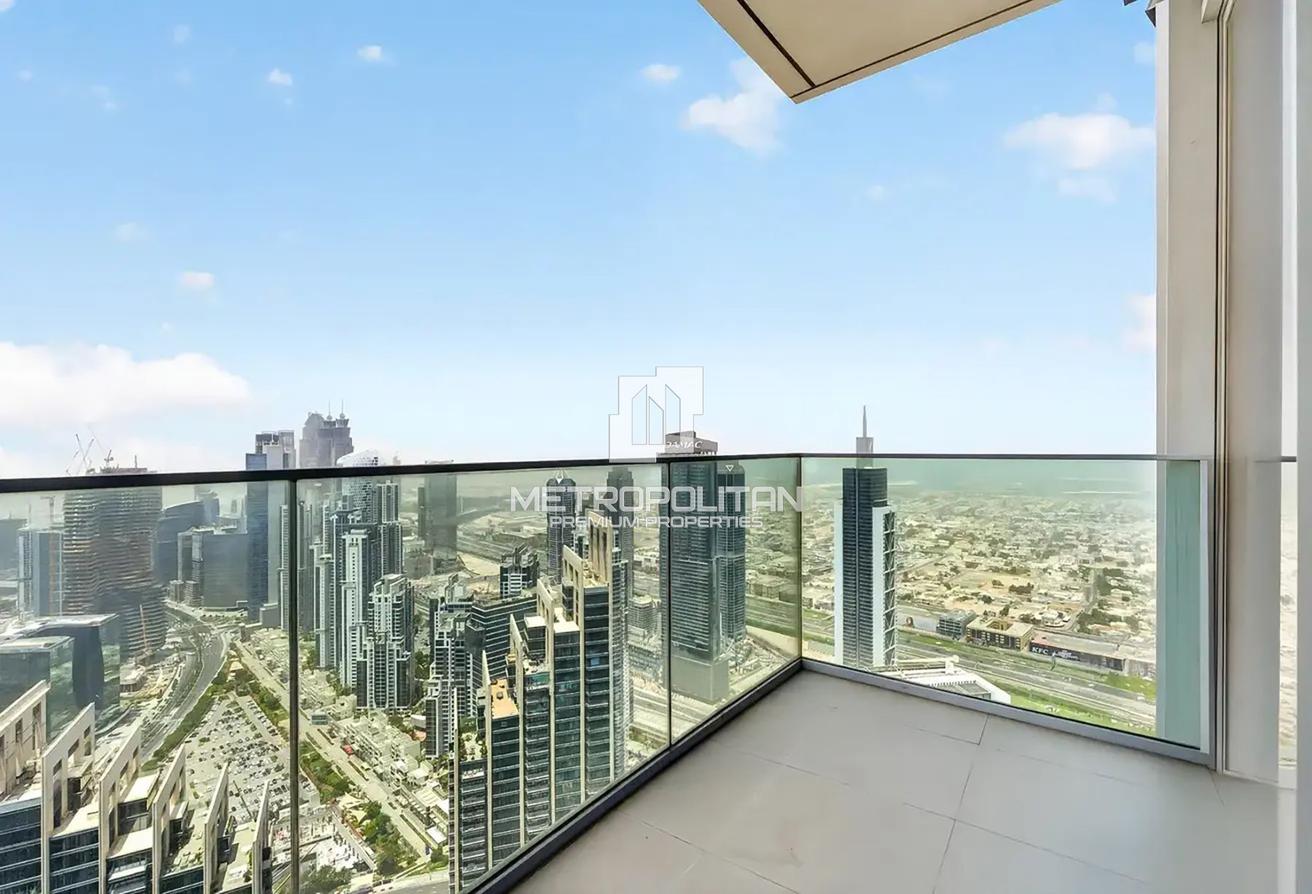 Large Penthouse | 360 Views | Ready to Move photo 16