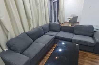 شقة - 3 غرف نوم - 4 حمامات للايجار في مساكن كورنيش عجمان - طريق كورنيش عجمان - عجمان