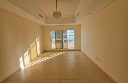 Apartment - 1 Bedroom - 2 Bathrooms for sale in Al Khan Corniche - Al Khan - Sharjah