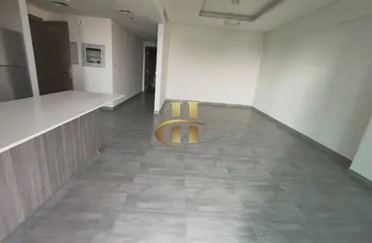 شقة - 2 غرف نوم - 3 حمامات للايجار في الفا جرين تاور - الضاحية 12 - قرية جميرا الدائرية - دبي