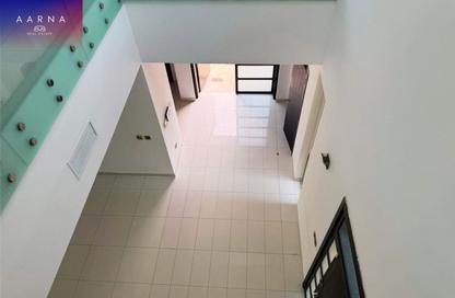 Villa - 4 - 4 for rent in Veneto - Dubai Waterfront - Dubai