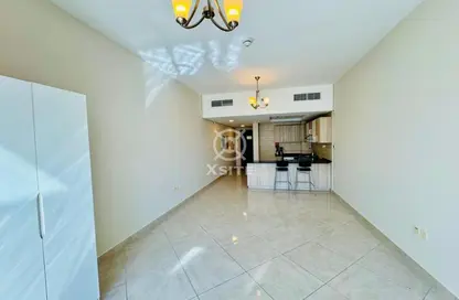 شقة - 1 حمام للايجار في شيماء بريميير - منطقة 15 - قرية جميرا الدائرية - دبي