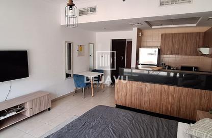 Apartment - Studio - 1 Bathroom for rent in Burj Al Nujoom - Downtown Dubai - Dubai Apartment - Studio - 1 Bathroom for rent in Burj Al Nujoom - Downtown Dubai - Dubai
