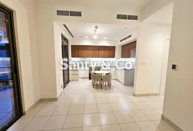 83644416 - Property Image 2