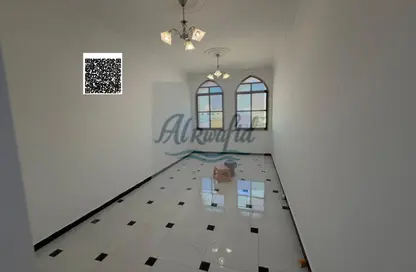 شقة - غرفة نوم - 2 حمامات للايجار في بناية النافورة 1 - 2  الروضة - الروضة - عجمان