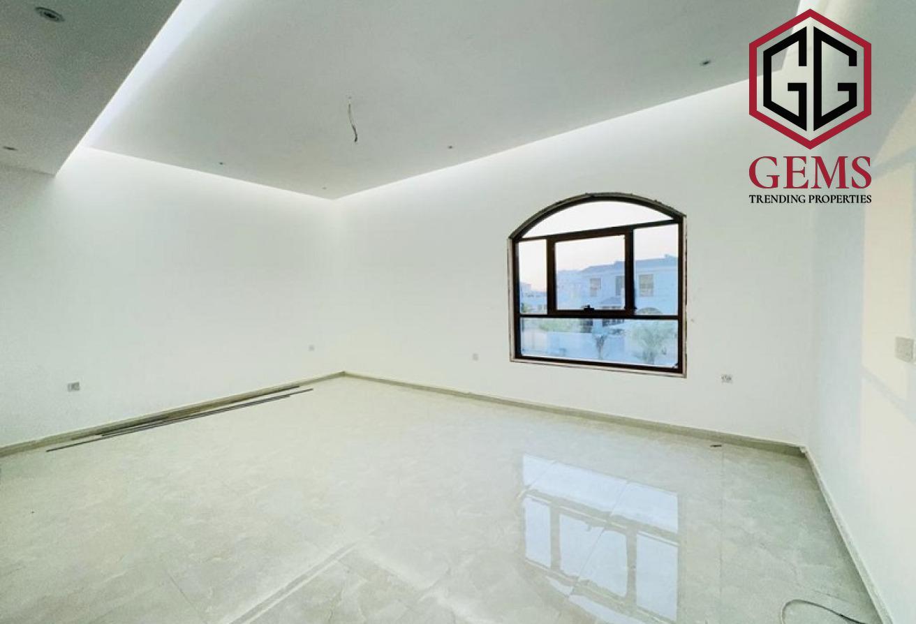 BRAND NEW | SERVANT BLOCK | SPACIOUS | GARDEN photo 12