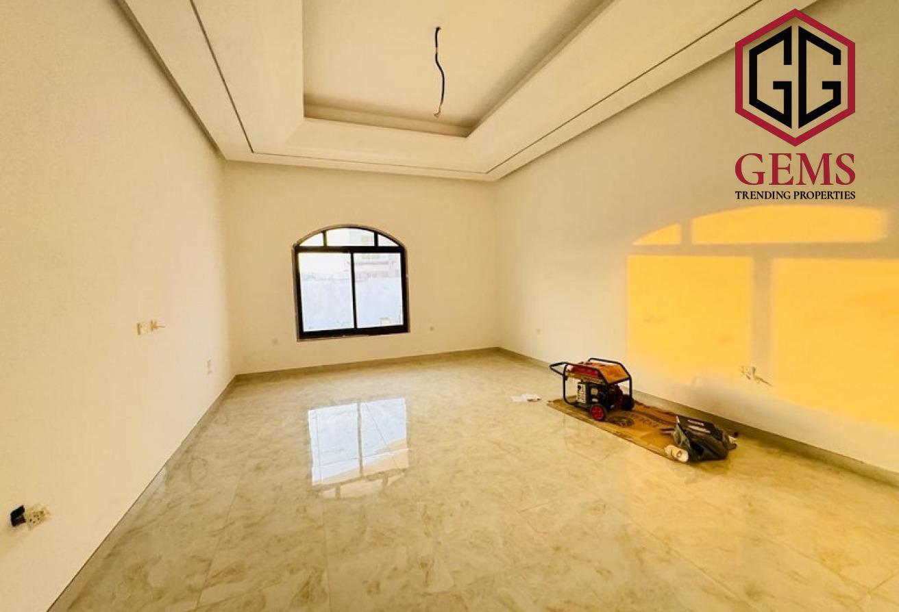 BRAND NEW | SERVANT BLOCK | SPACIOUS | GARDEN photo 8