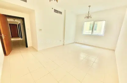 Apartment - 2 Bedrooms - 2 Bathrooms for rent in New Al Taawun Road - Al Taawun - Sharjah