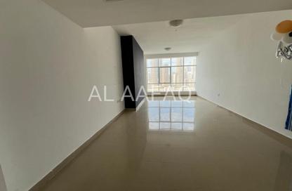 Apartment - 3 Bedrooms - 4 Bathrooms for rent in Beach Tower 2 - Al Khan Lagoon - Al Khan - Sharjah