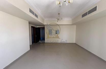 شقة - 2 غرف نوم - 2 حمامات للايجار في شارع التعاون الجديد - التعاون - الشارقة