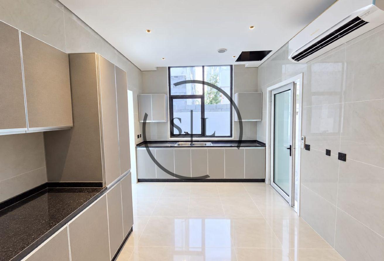 Stylish Villa | 2 Living Room | Move-in Ready photo 6
