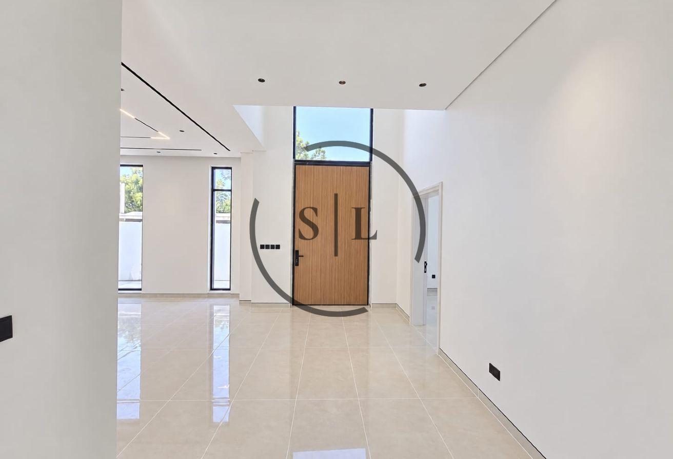 Stylish Villa | 2 Living Room | Move-in Ready photo 9