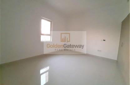 Apartment - 1 - 2 for rent in Arabian - Canal Residence - Dubai Sports City - Dubai