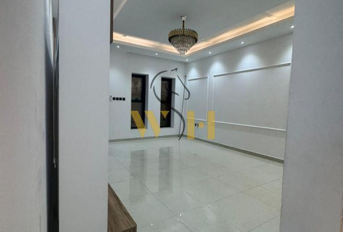 121976016 - Property Image 3