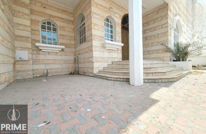 Villa - 3 - 4 for rent in Al Maqtaa Tower 1 - Hadbat Al Zafranah - Muroor Area - Abu Dhabi