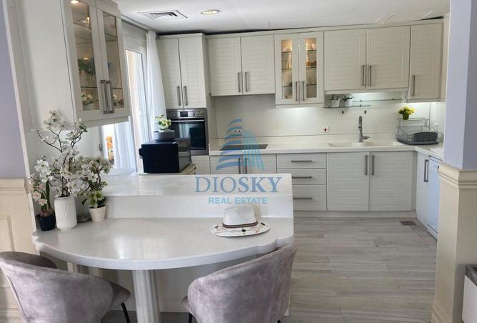 80702240 - Property Image 2