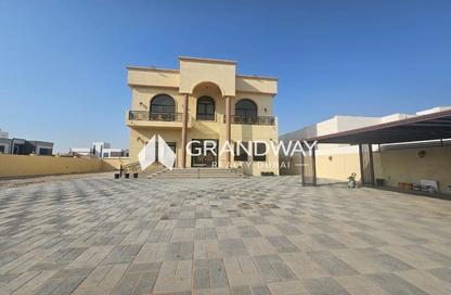 Villa - 5 - 7 for rent in Wadi Alshabak - Dubai