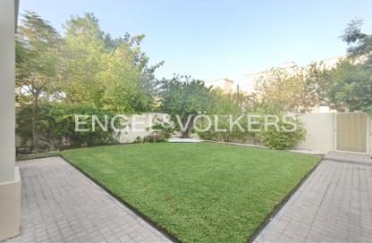 Villa - 2 Bedrooms - 3 Bathrooms for rent in Springs 15 - The Springs - Dubai