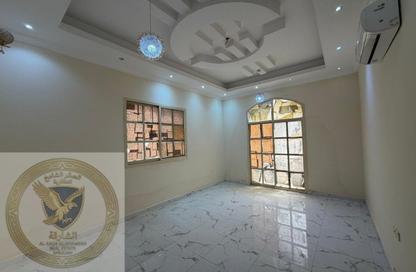 Villa - 5 Bedrooms - 6 Bathrooms for rent in Al Mowaihat 1 - Al Mowaihat - Ajman Villa - 5 Bedrooms - 6 Bathrooms for rent in Al Mowaihat 1 - Al Mowaihat - Ajman