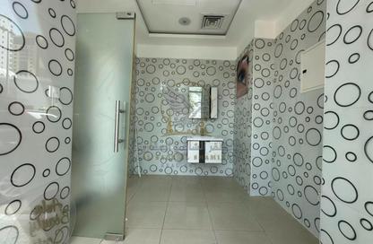 Shop - Studio - 1 Bathroom for rent in New Al Taawun Road - Al Taawun - Sharjah