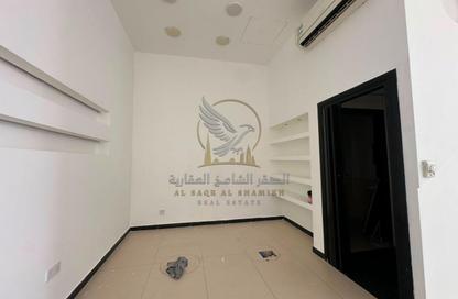 Shop - Studio - 1 Bathroom for rent in New Al Taawun Road - Al Taawun - Sharjah
