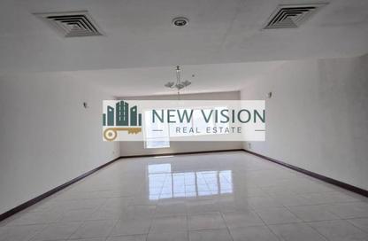 Apartment - 4 - 4 for rent in Al Majaz 1 - Al Majaz - Sharjah Apartment - 4 - 4 for rent in Al Majaz 1 - Al Majaz - Sharjah