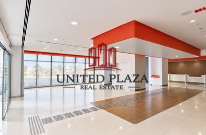 Show Room - Studio for rent in Baniyas Tower - Al Danah - Abu Dhabi