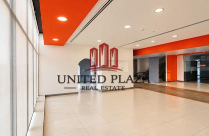 Show Room - Studio for rent in Baniyas Tower - Al Danah - Abu Dhabi