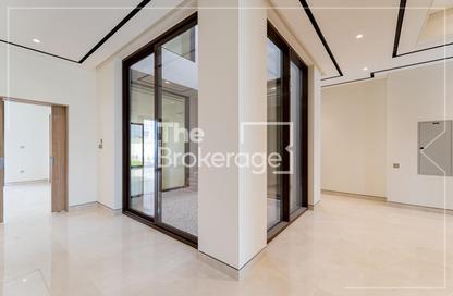 Villa - 5 Bedrooms - 6 Bathrooms for sale in Jumeirah Park Homes - Jumeirah Park - Dubai