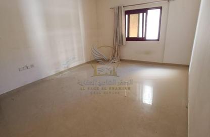 Apartment - 1 - 2 for rent in Al Khan Corniche - Al Khan - Sharjah