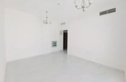 شقة - غرفة نوم - 1 حمام للايجار في طريق فاير ستاشن - مويلح - الشارقة