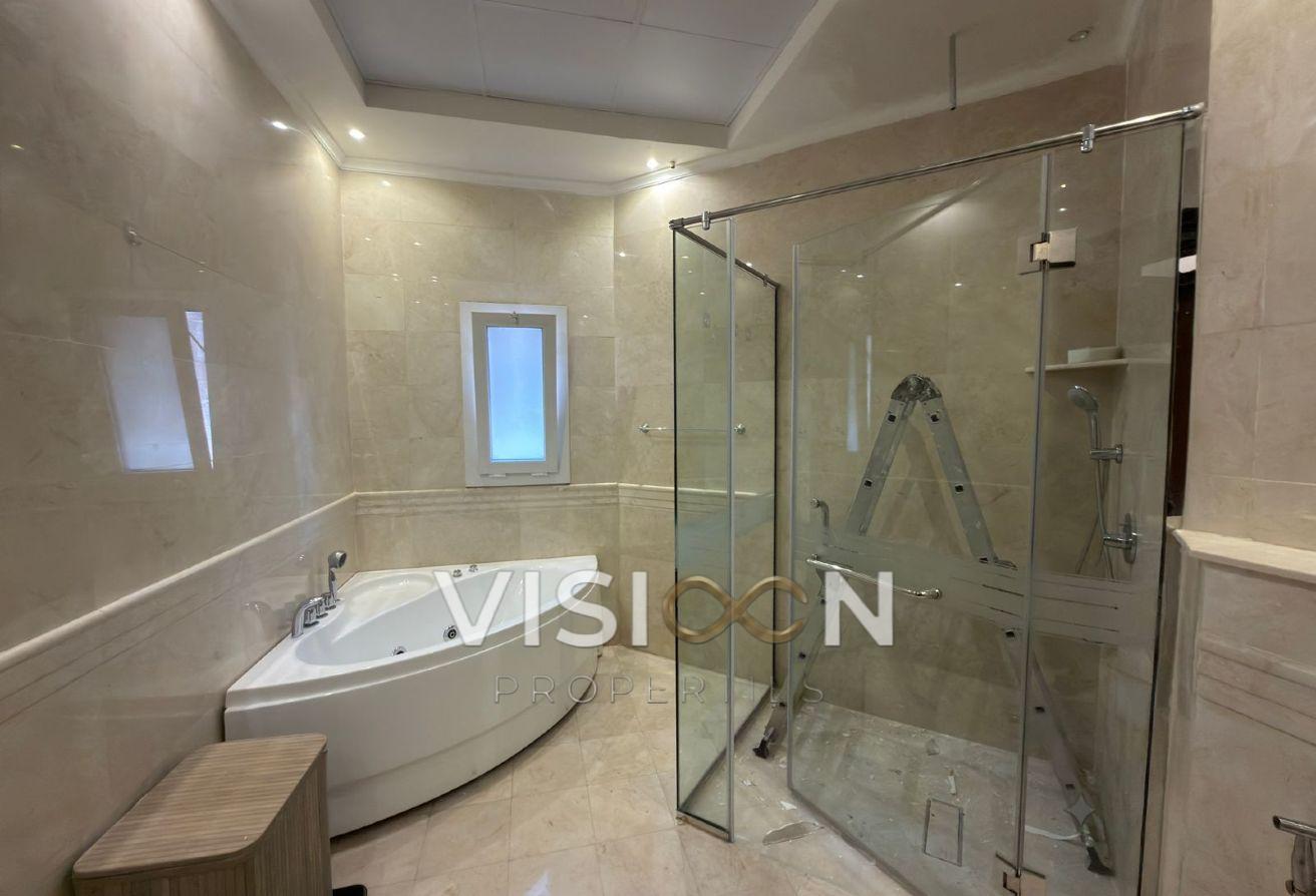 Prime location 6BR l Pool l Modern l Driver Room photo 16