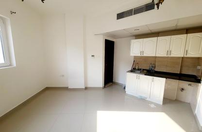 Apartment - Studio - 1 Bathroom for rent in Fire Station Road - Muwaileh - Sharjah
