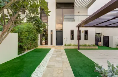 Townhouse - 3 Bedrooms - 5 Bathrooms for sale in Rochester - The Park Villas - Damac Hills - Dubai