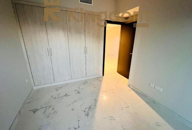 77371647 - Property Image 3