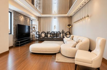 Townhouse - 4 - 6 for rent in Picadilly Green - Damac Hills - Dubai