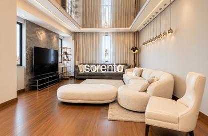Townhouse - 4 - 6 for rent in Picadilly Green - Damac Hills - Dubai