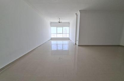 Apartment - 3 Bedrooms - 3 Bathrooms for rent in New Al Taawun Road - Al Taawun - Sharjah