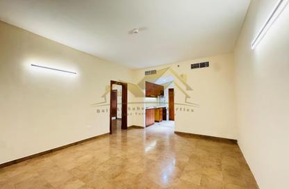 Apartment - 1 Bedroom - 2 Bathrooms for rent in Al Mankhool - Bur Dubai - Dubai