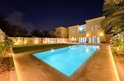 فيلا - 3 غرف نوم - 4 حمامات للايجار في التراث - جميرا بارك - دبي