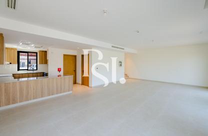 Townhouse - 3 - 5 for rent in Bloom Living - Zayed City (Khalifa City C) - Khalifa City - Abu Dhabi