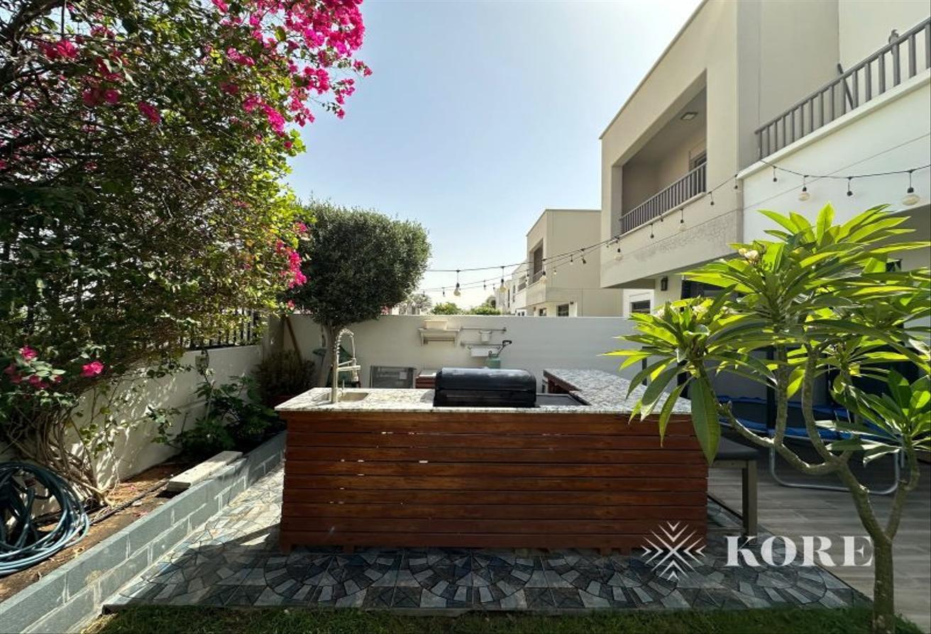 Large Plot | Upgraded | Single Row photo 11