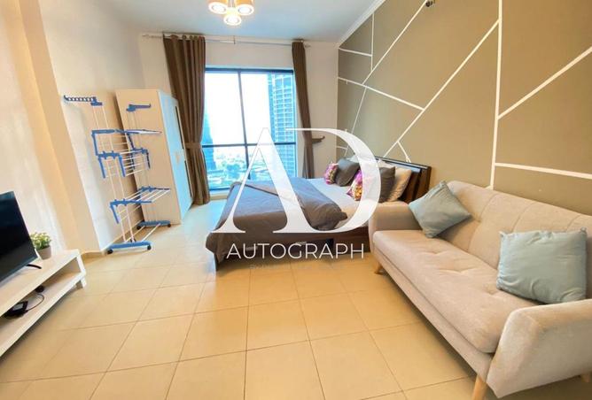 Furnished | On Mid Floor | Vacant photo 2