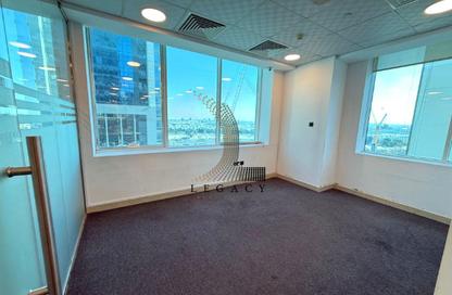 Office Space - Studio - 1 Bathroom for rent in Capital Golden Tower - Business Bay - Dubai
