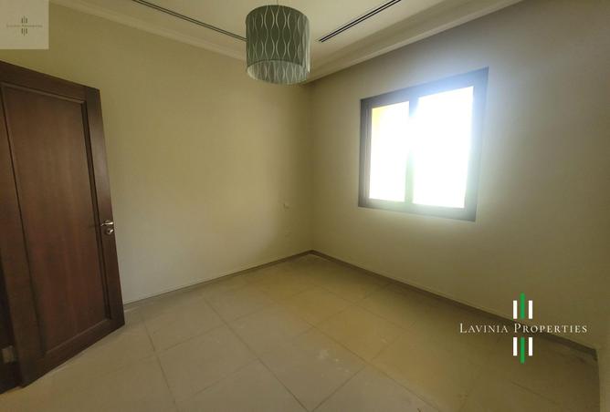 76961811 - Property Image 2