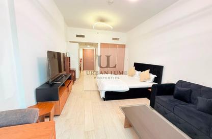 Apartment - Studio - 1 Bathroom for rent in Azizi Aliyah - Dubai Healthcare City 2 - Al Jaddaf - Dubai