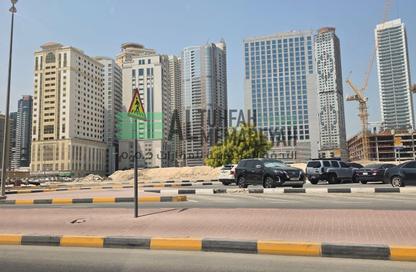 Whole Building - Studio - 7+ for sale in Al Khan Corniche - Al Khan - Sharjah