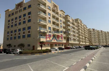 شقة - 2 غرف نوم - 3 حمامات للبيع في قرية الاميرة - الياسمين - عجمان