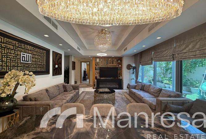 94011772 - Property Main Image