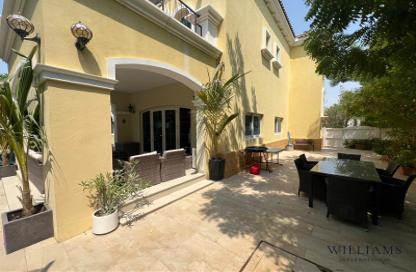 Villa - 3 Bedrooms - 4 Bathrooms for rent in District 7 - Jumeirah Park - Dubai